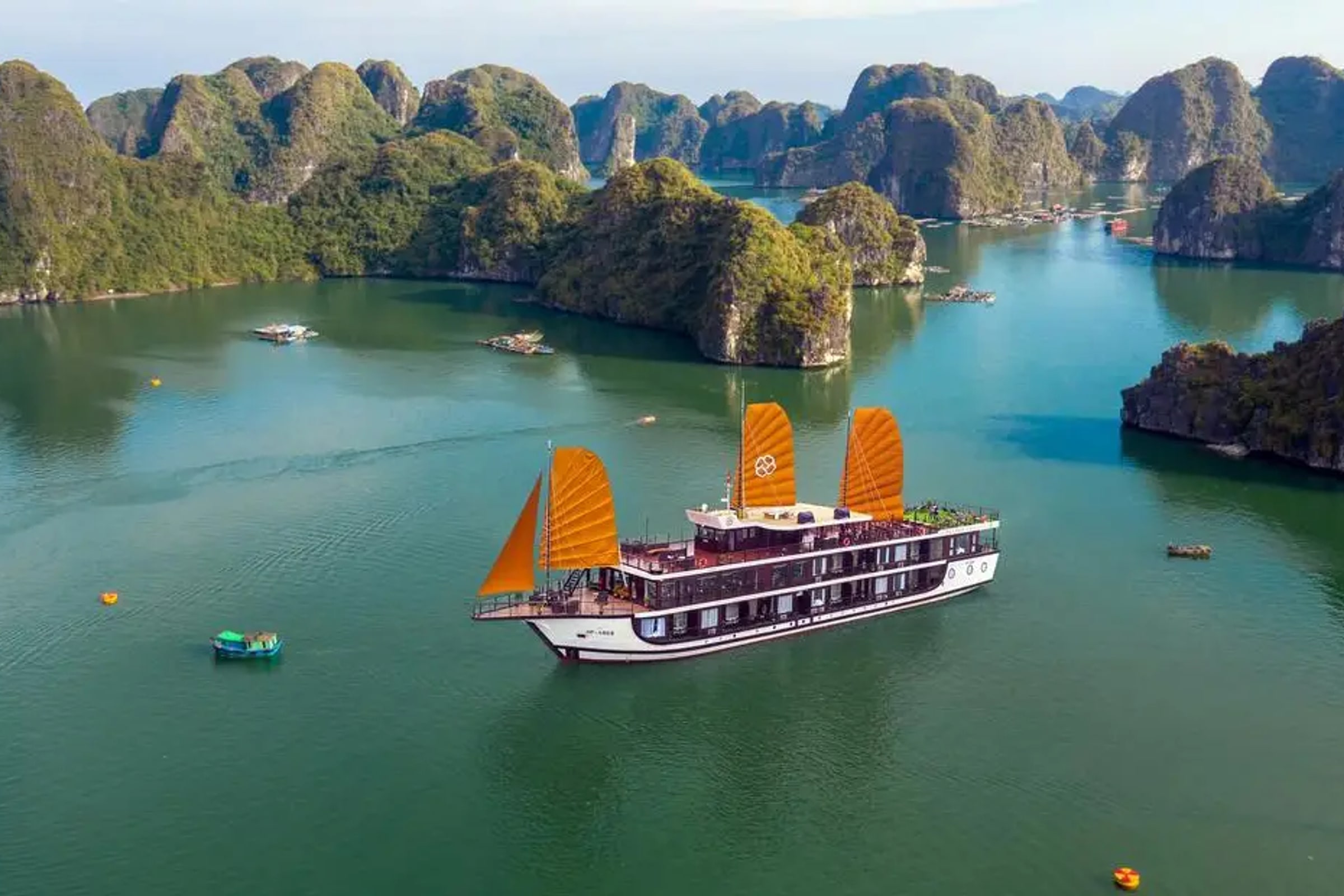 Luxury Halong Catamaran Cruise - Day Tour to Lan Ha Bay from Cat Ba Island